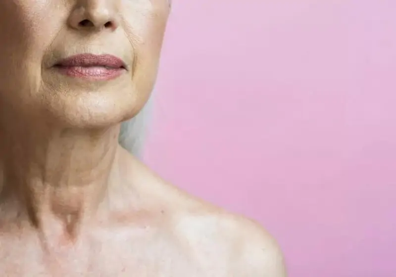 Flacidez no pescoço: causas, tratamentos modernos e quando buscar ajuda especializada